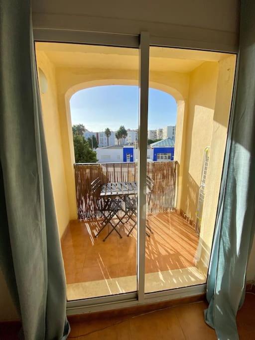 Coqueto Apartamento Para 4 Personas En Tarifa Luaran gambar