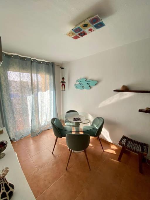 Coqueto Apartamento Para 4 Personas En Tarifa Luaran gambar